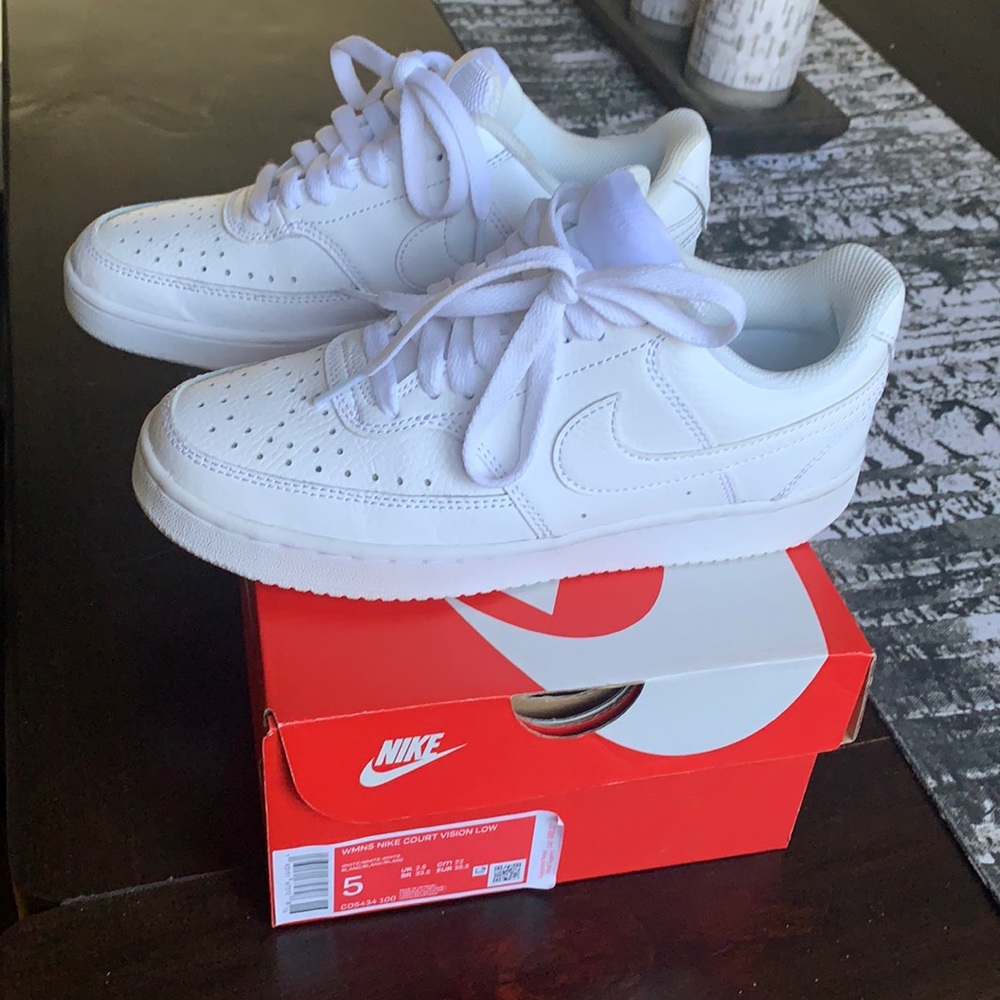Women’s Nike court vision low sneaker